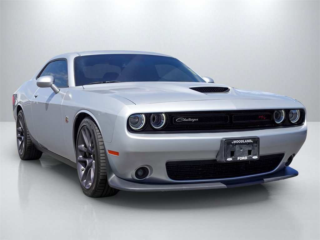 2023 Dodge Challenger R/T's photo