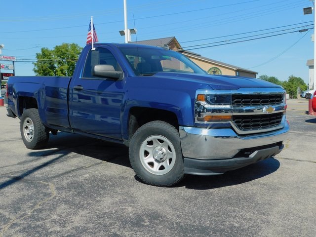 2017 Chevrolet Silverado 1500 photo 2