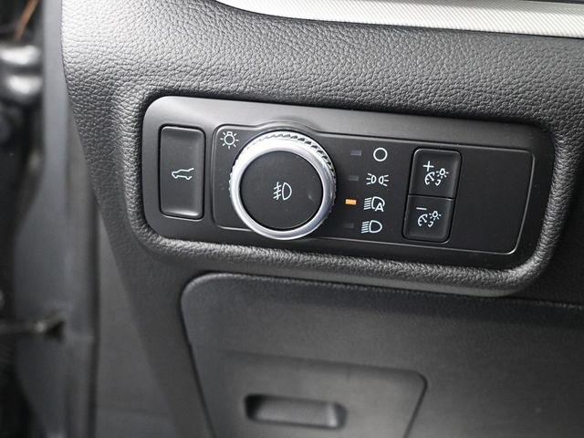 2022 Ford Explorer XLT photo 4