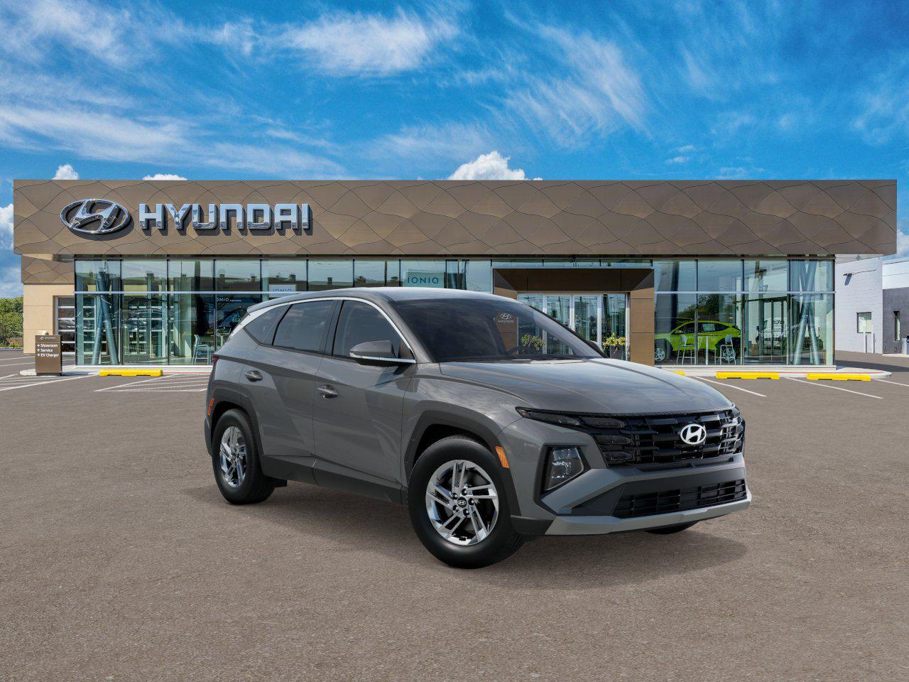 2026 Hyundai Tucson SE photo 2