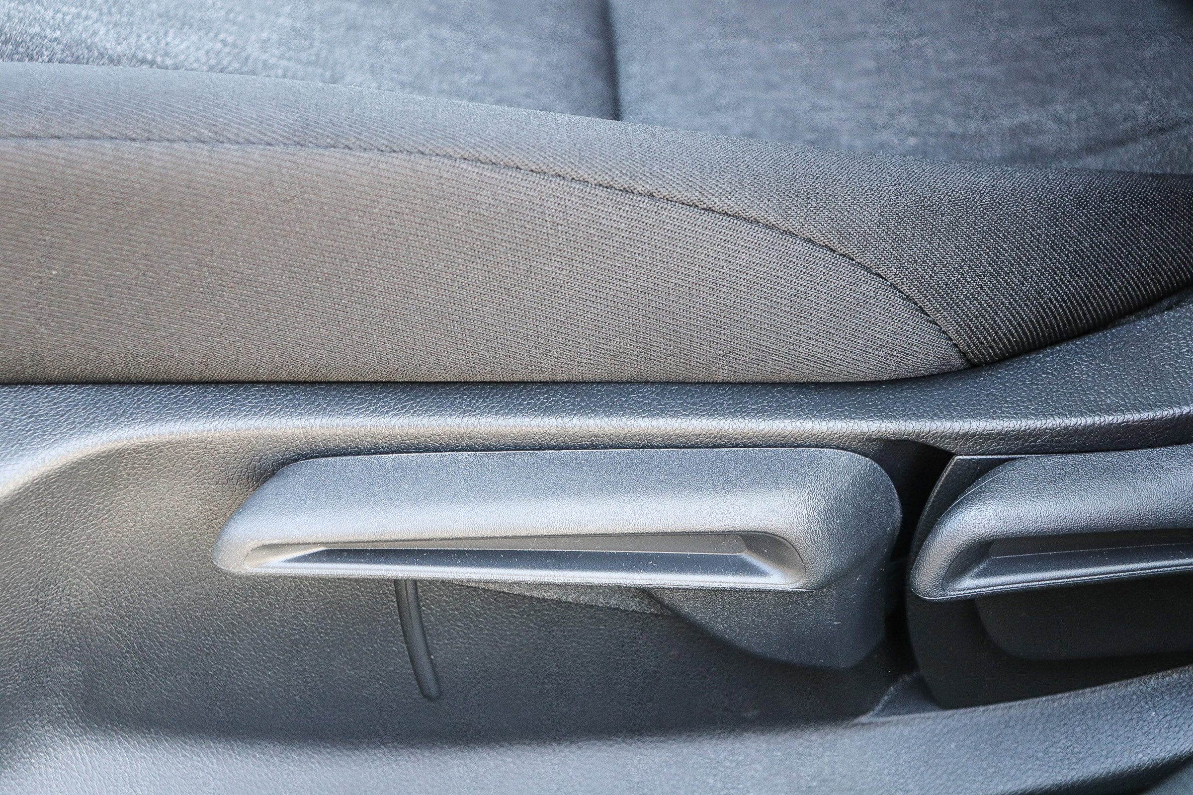 2025 Honda Accord LX photo 17