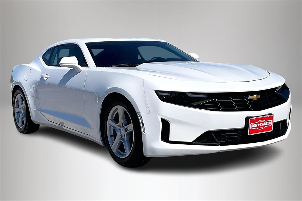 2023 Chevrolet Camaro 1LT's photo