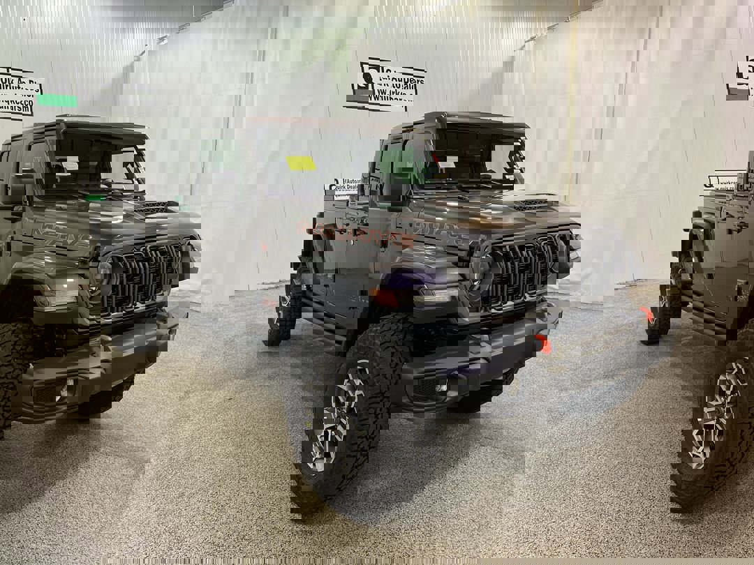 2025 Jeep Gladiator Mojave's photo