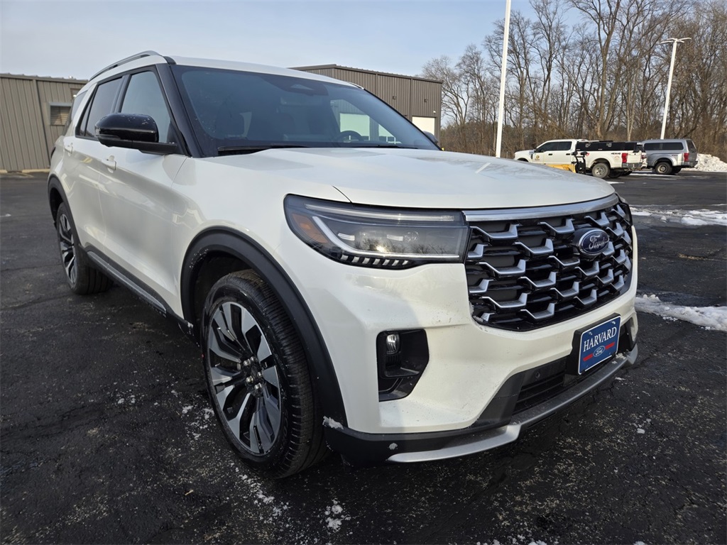 2026 Ford Explorer Platinum's photo