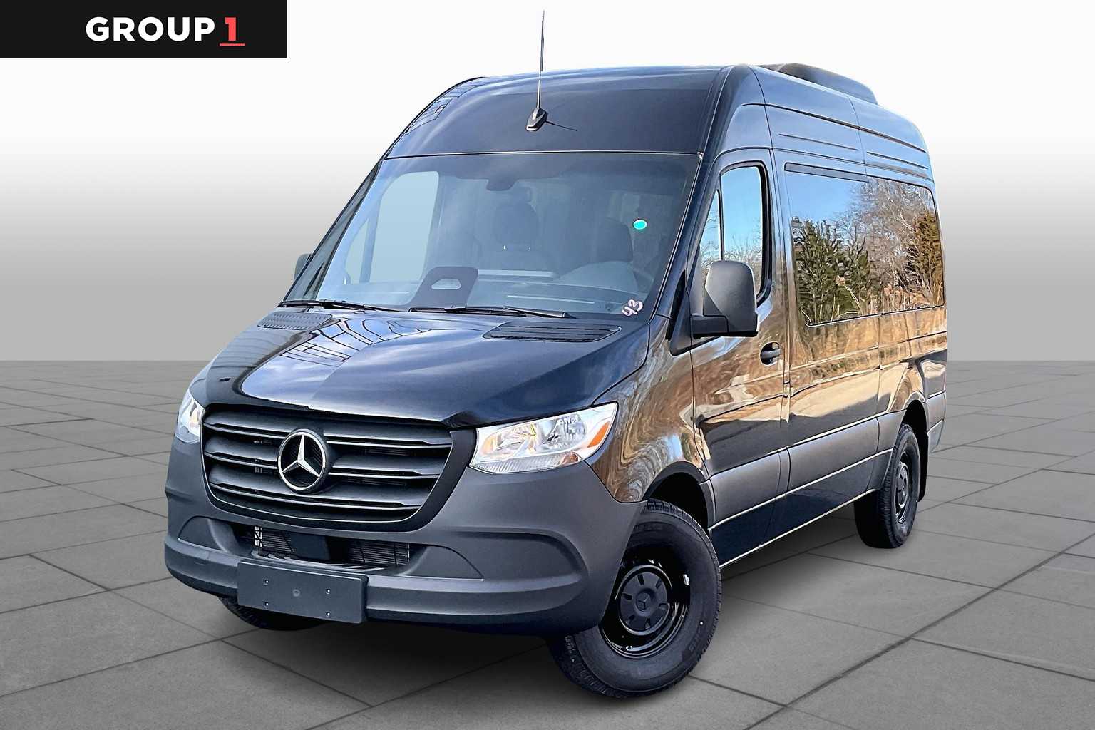 2025 Mercedes-Benz Sprinter Passenger Van Base's photo