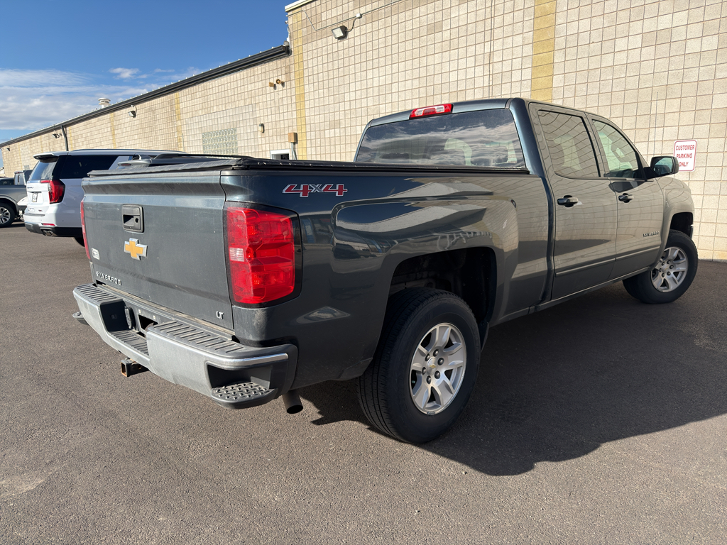 2017 Chevrolet Silverado 1500 LT photo 4