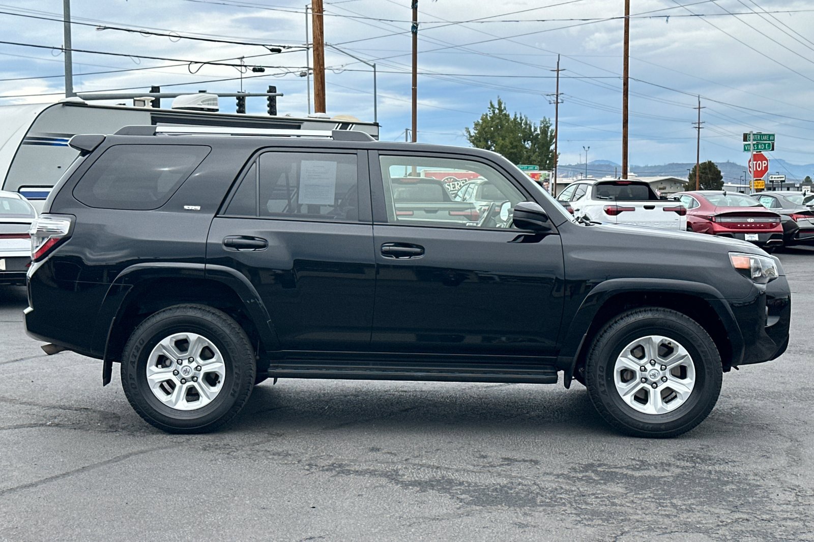 2024 Toyota 4Runner SR5 photo 3