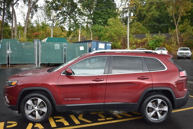 2019 Jeep Cherokee Limited photo 2