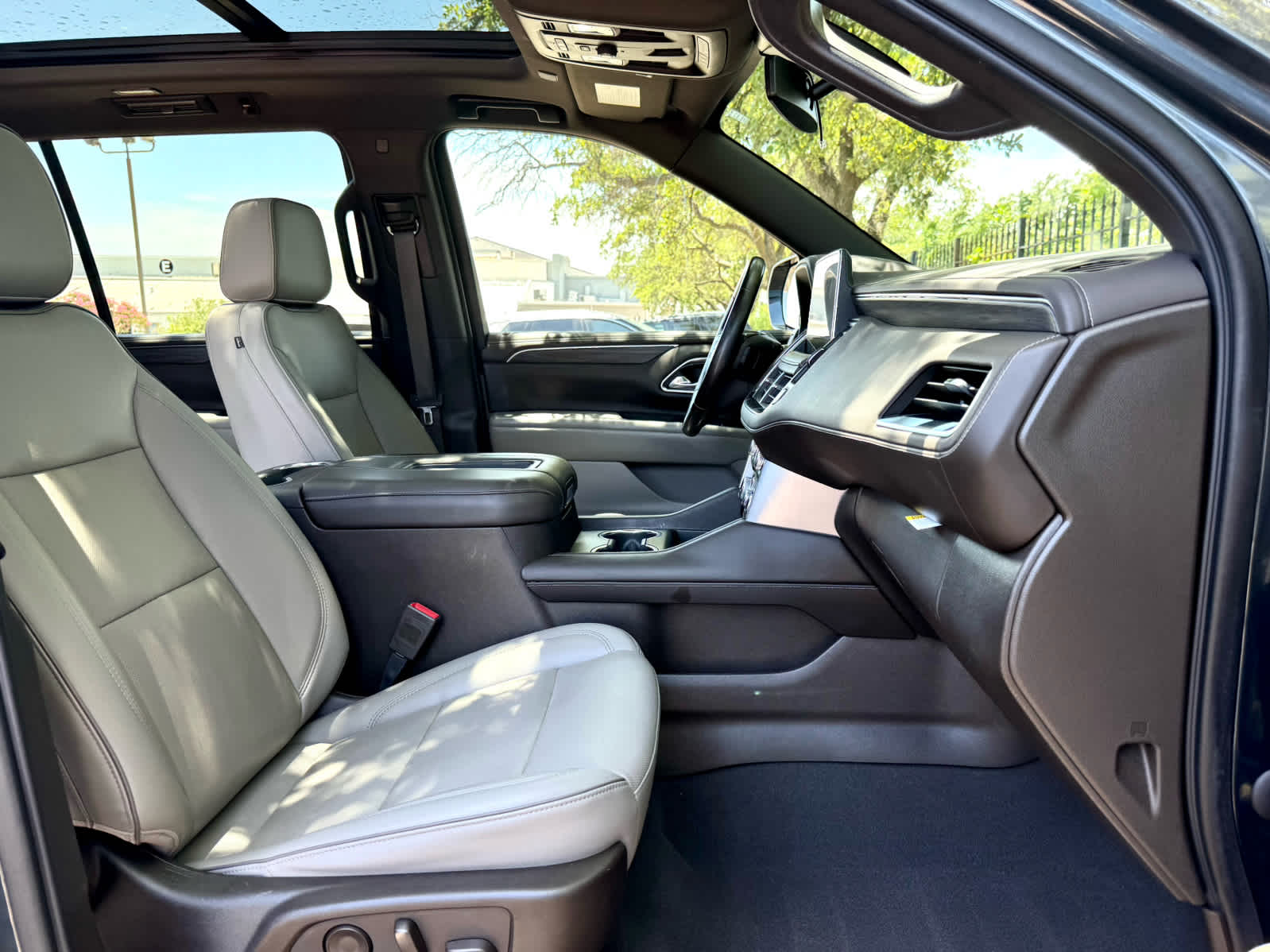 2021 Gmc Yukon XL SLT photo 9