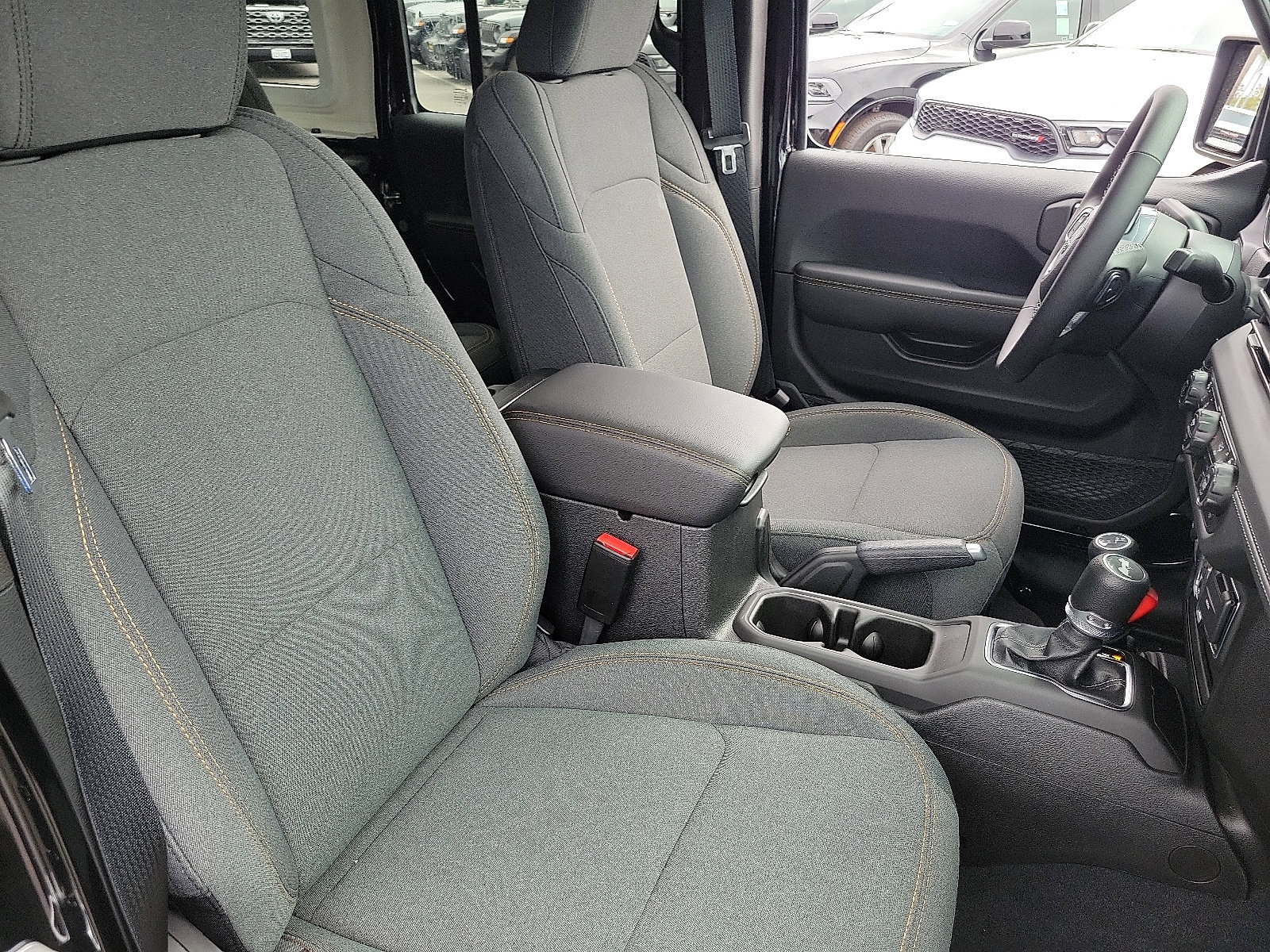 2025 Jeep Wrangler Sahara photo 12