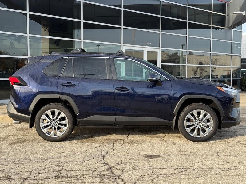 2025 Toyota RAV4 XLE Premium photo 2