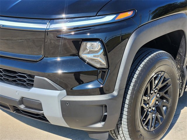 2026 Chevrolet Silverado EV LT photo 6