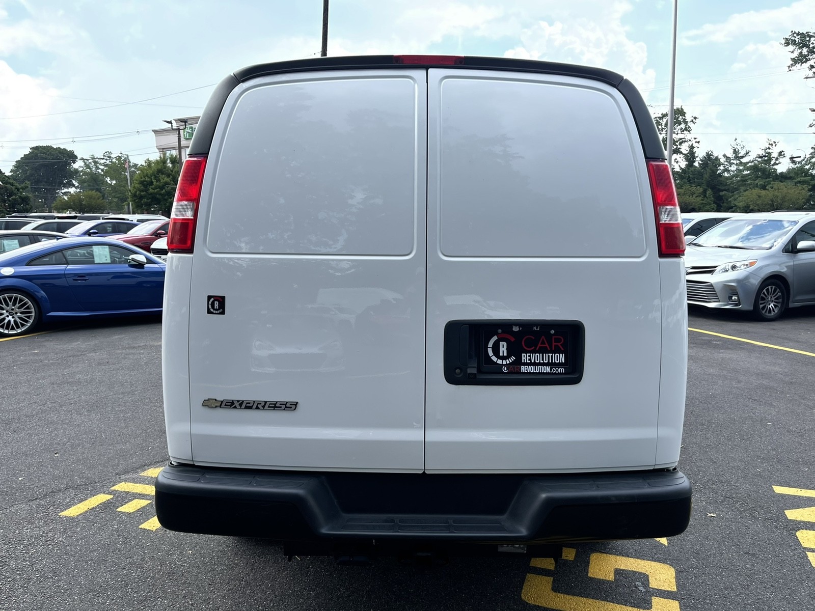 2019 Chevrolet Express Cargo Van photo 7