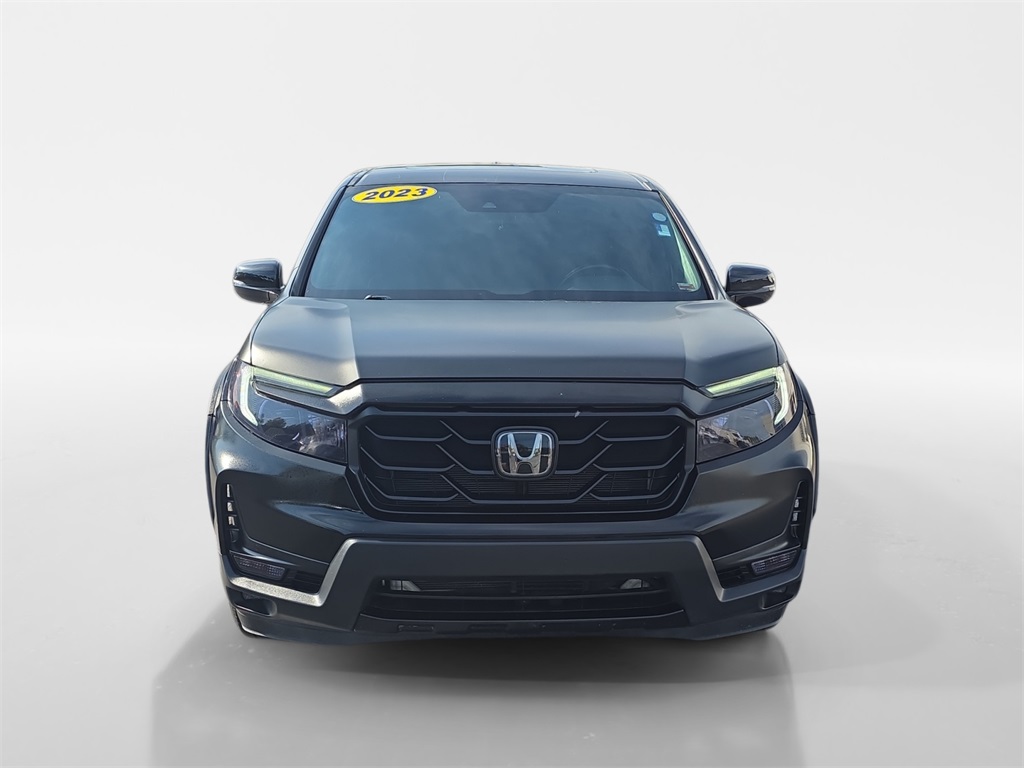 2023 Honda Ridgeline Black Edition photo 2