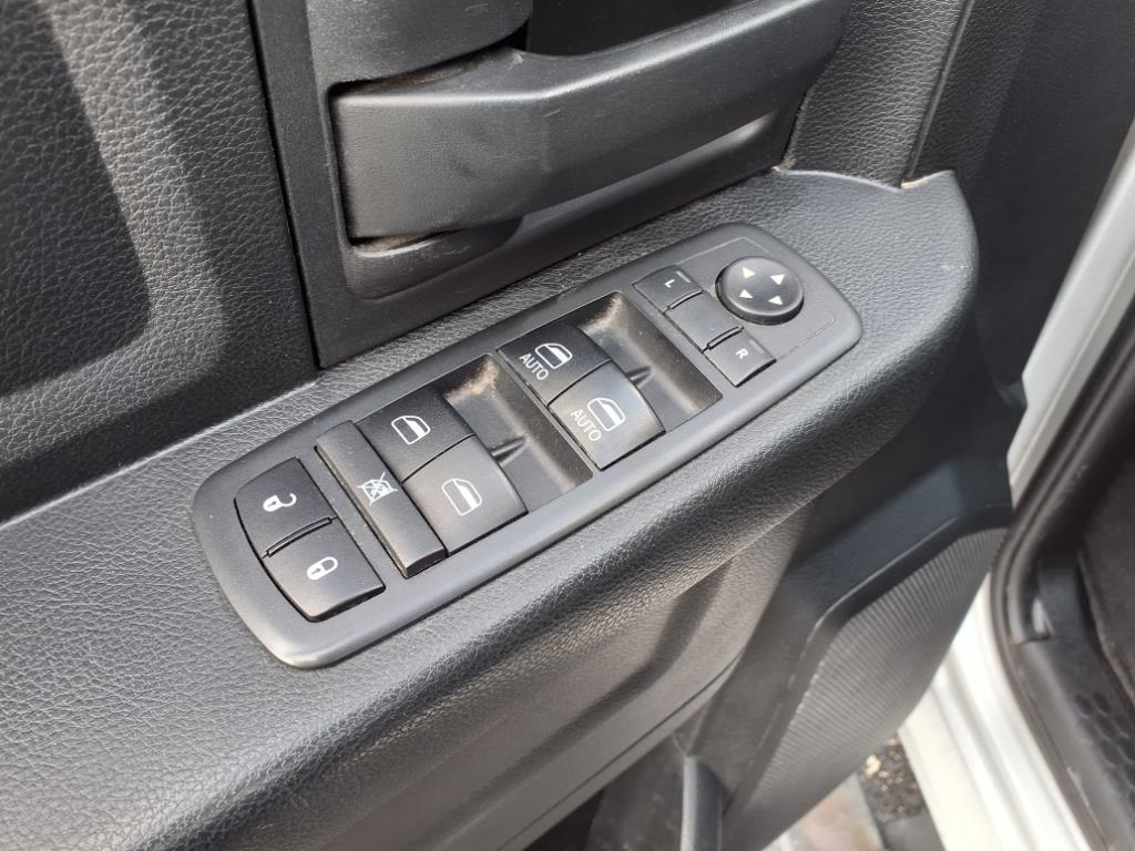 2017 Ram 1500 Express photo 8
