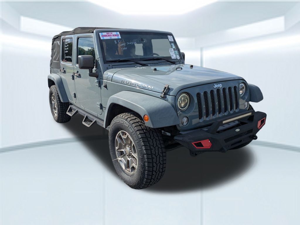 2015 Jeep Wrangler Unlimited Rubicon photo 3