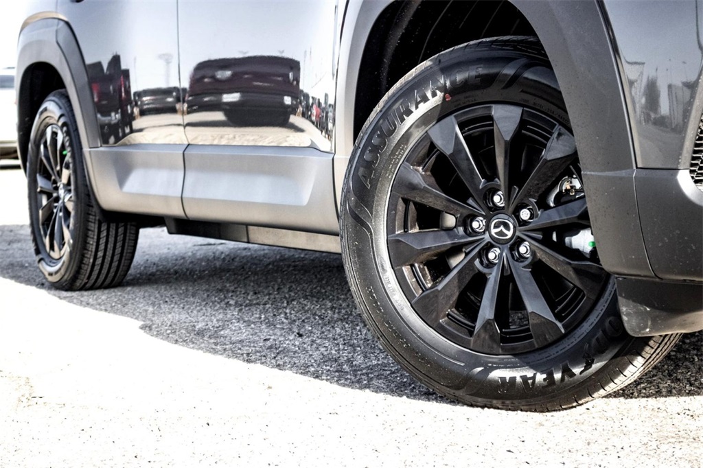 2025 Mazda CX-50 Preferred photo 2
