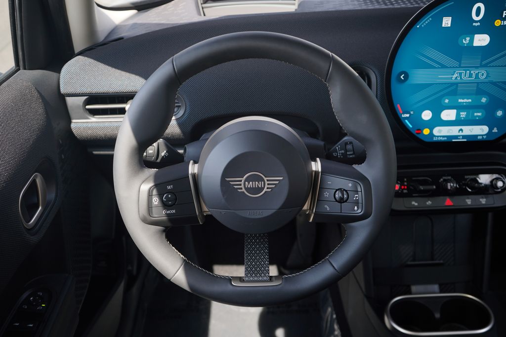 2026 Mini Cooper 4 Door Hardtop Signature photo 9