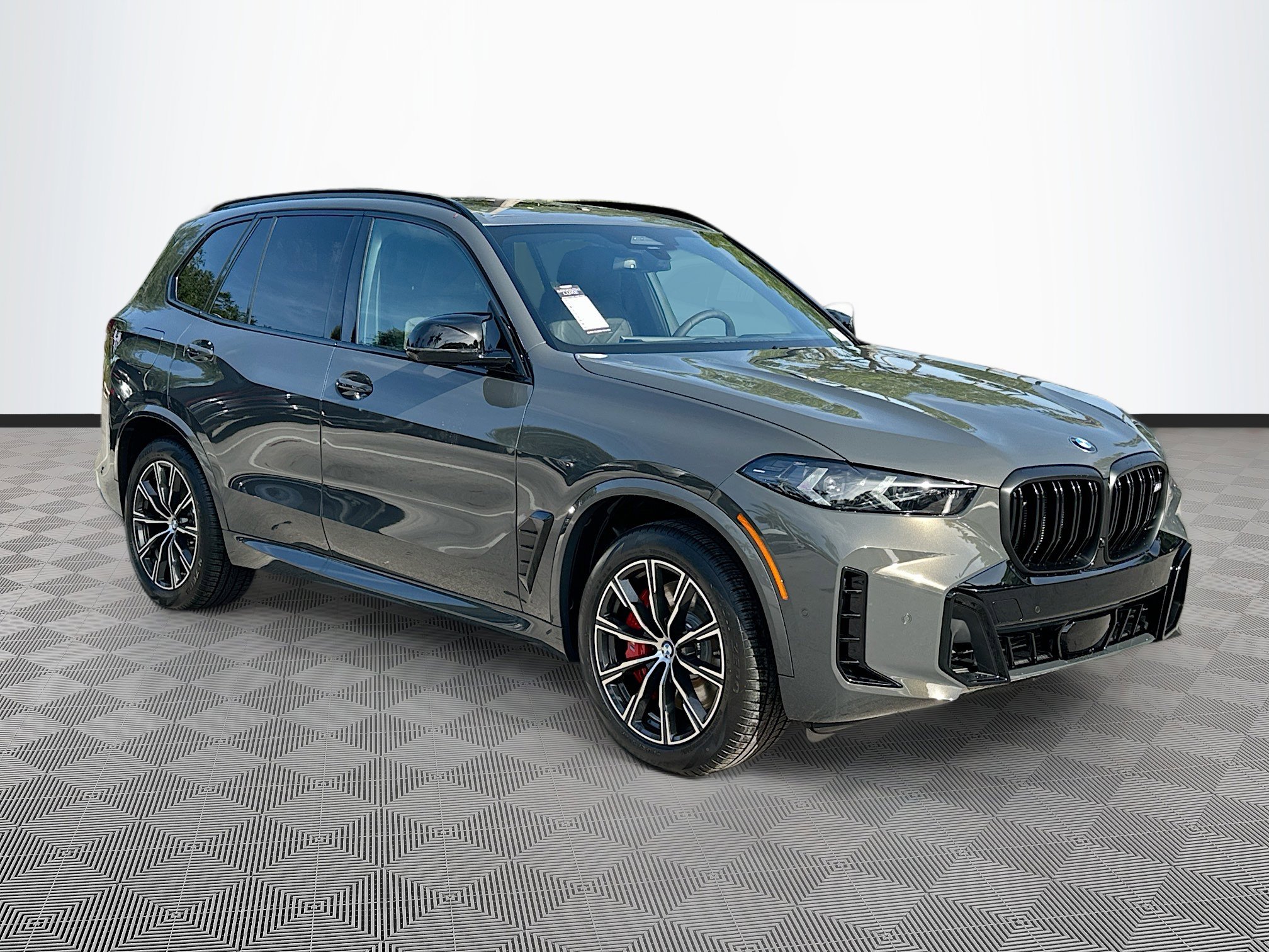 2026 BMW X5 M60i's photo