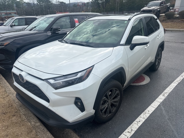 2022 Toyota RAV4 XLE Premium's photo