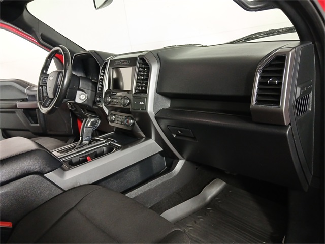 2019 Ford F-150 XLT photo 18