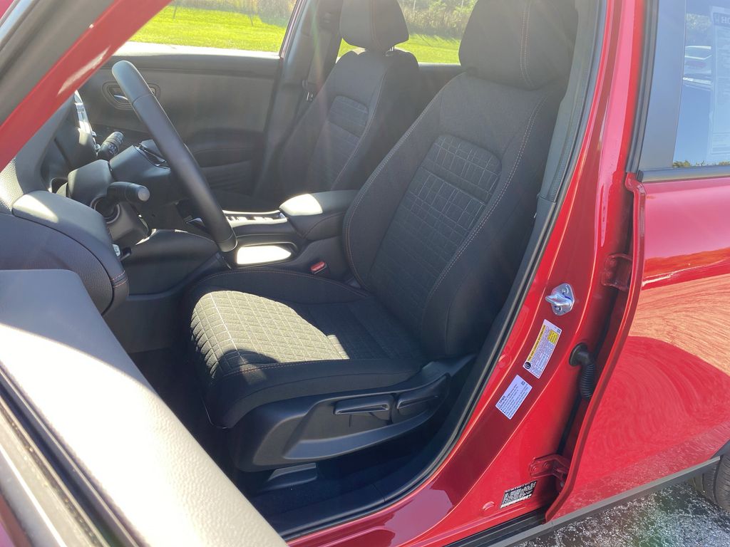 2026 Honda HR-V Sport photo 4