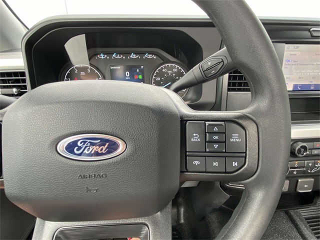 2025 Ford F-550 photo 4
