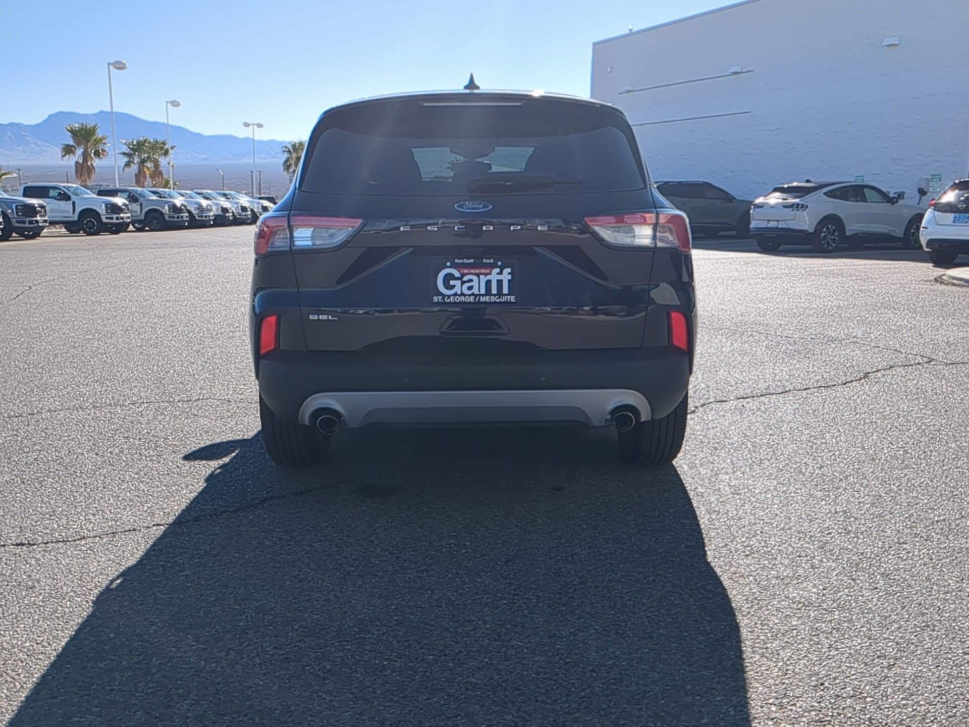 2022 Ford Escape SEL photo 4