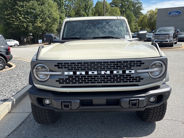 2025 Ford Bronco Badlands photo 3