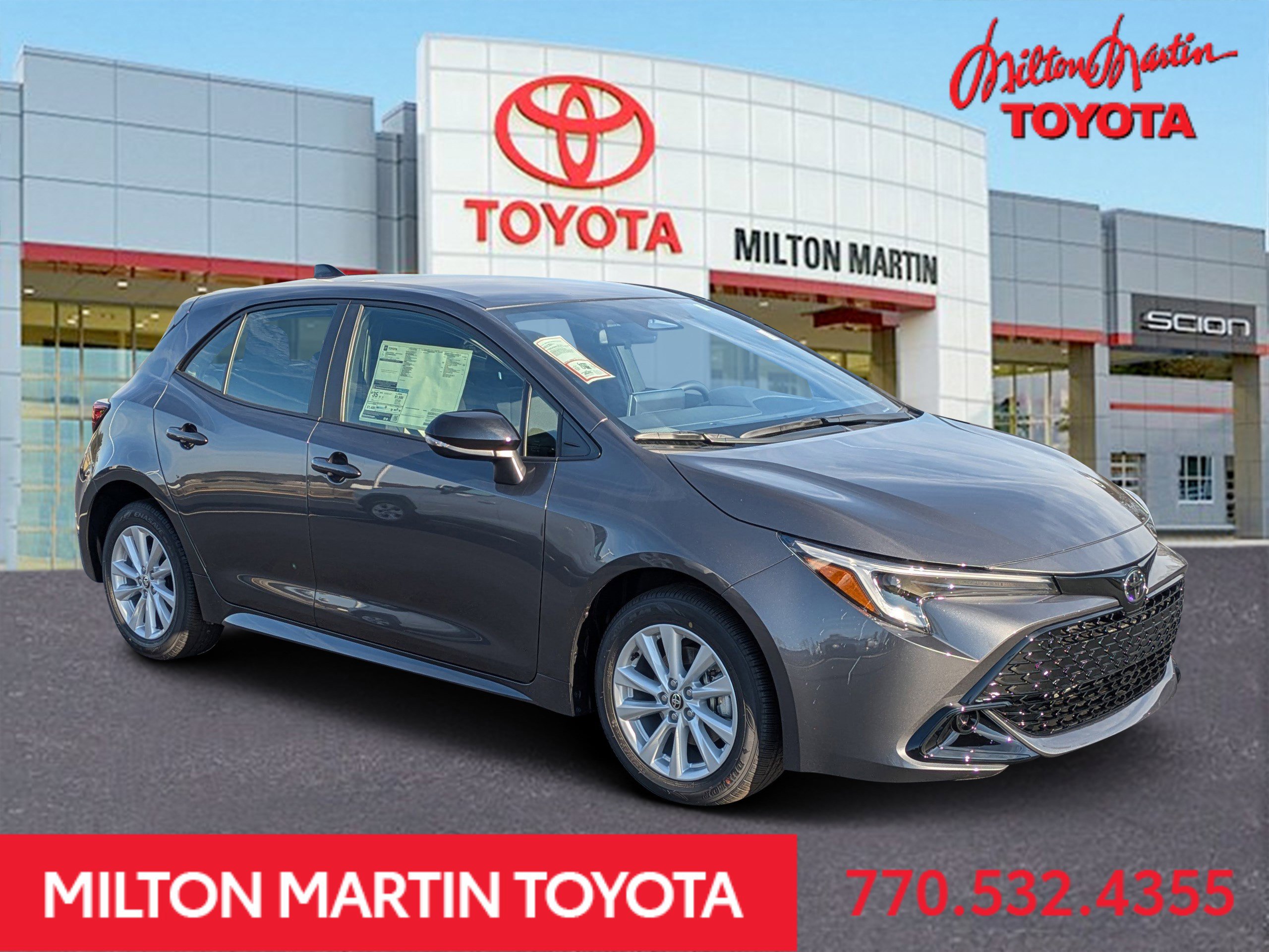 2026 Toyota Corolla Hatchback SE's photo