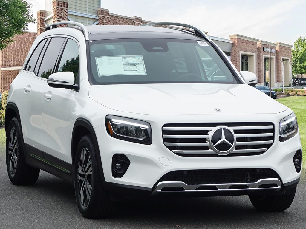 2025 Mercedes Benz GLB 250 photo 3