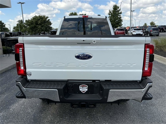 2026 Ford F-350 Lariat photo 3