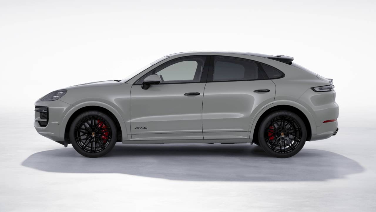 2026 Porsche Cayenne GTS Coupe photo 2