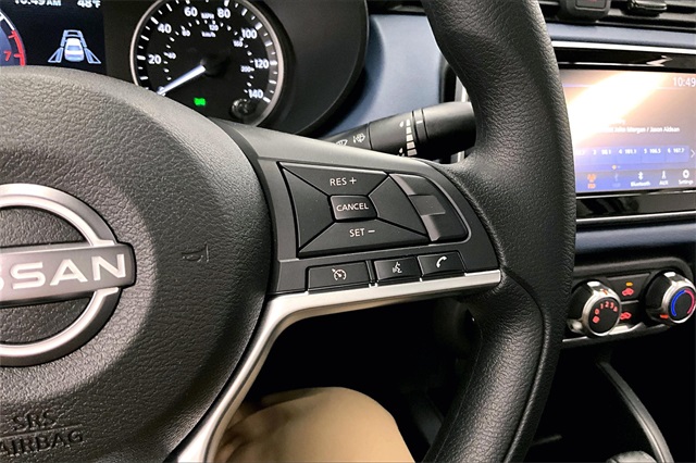 2025 Nissan Versa 1.6 SV photo 22