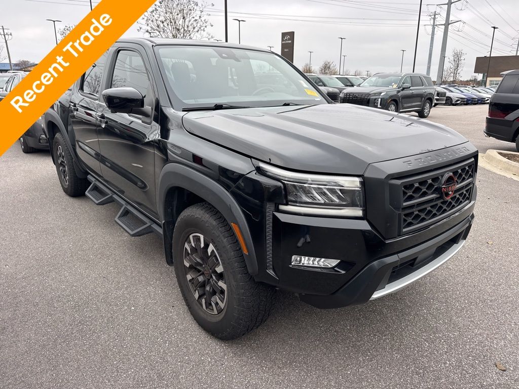 2022 Nissan Frontier PRO-4X photo 2