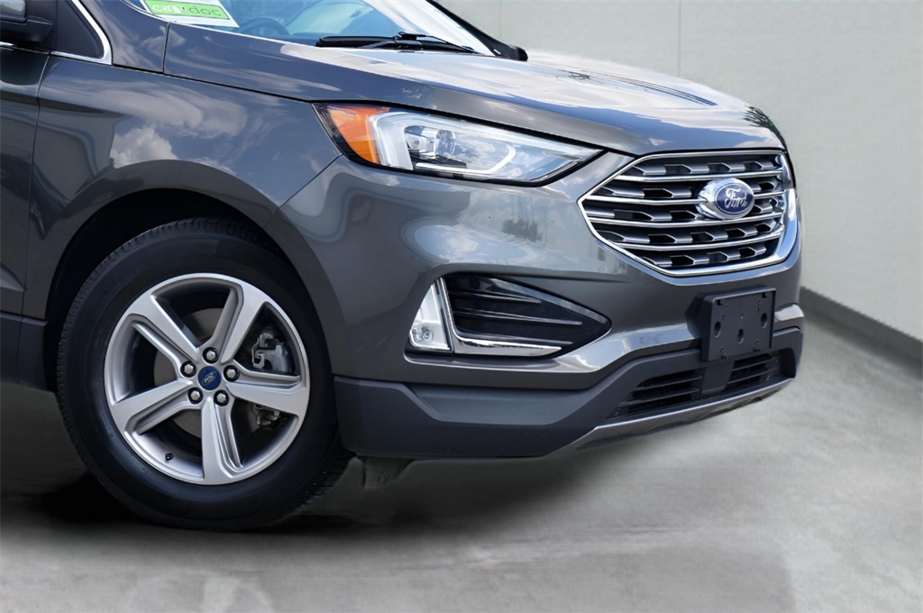 2019 Ford Edge SEL photo 25