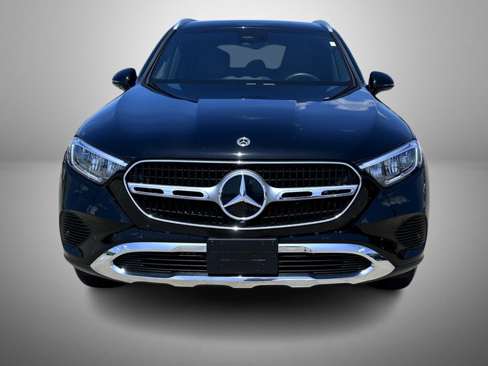 2024 Mercedes Benz GLC 300 4MATIC photo 2