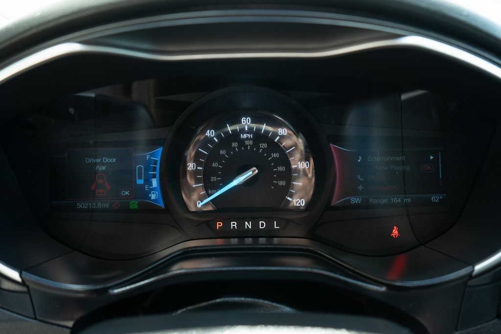 2019 Ford Fusion Hybrid Titanium photo 22