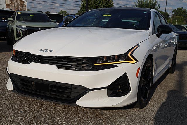 2023 Kia K5 GT-Line photo 3