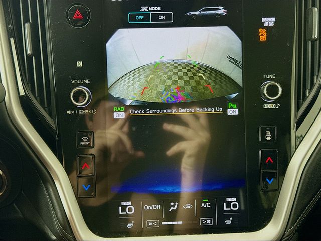2020 Subaru Outback Limited photo 13
