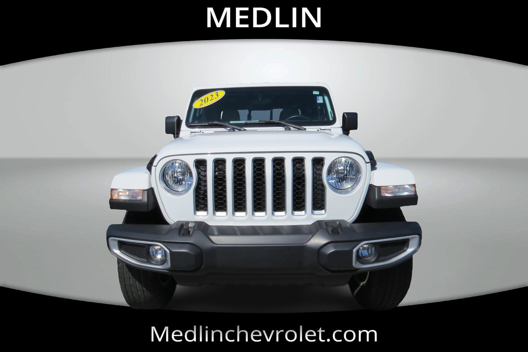 2023 Jeep Gladiator Overland photo 3