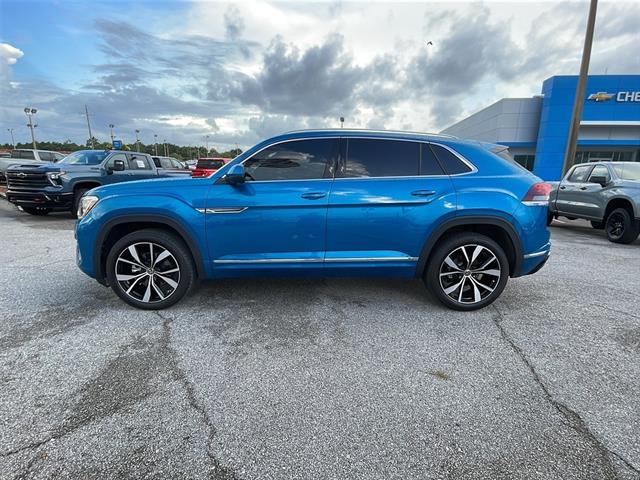 2024 Volkswagen Atlas Cross Sport SEL Premium R-Line photo 3