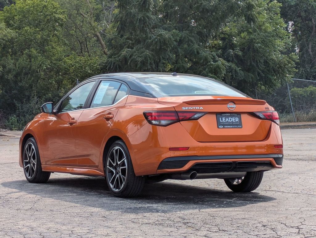 2024 Nissan Sentra SR photo 3