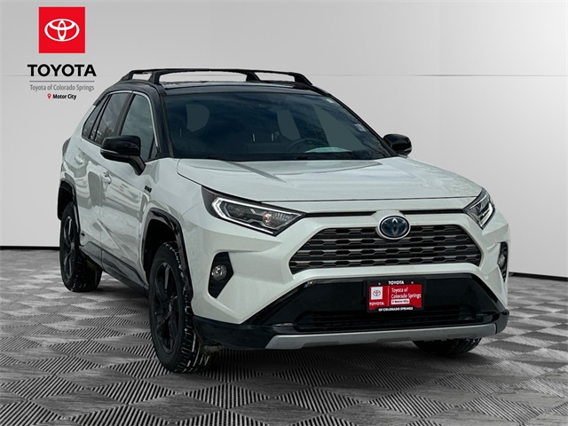 2020 Toyota RAV4 XSE's photo