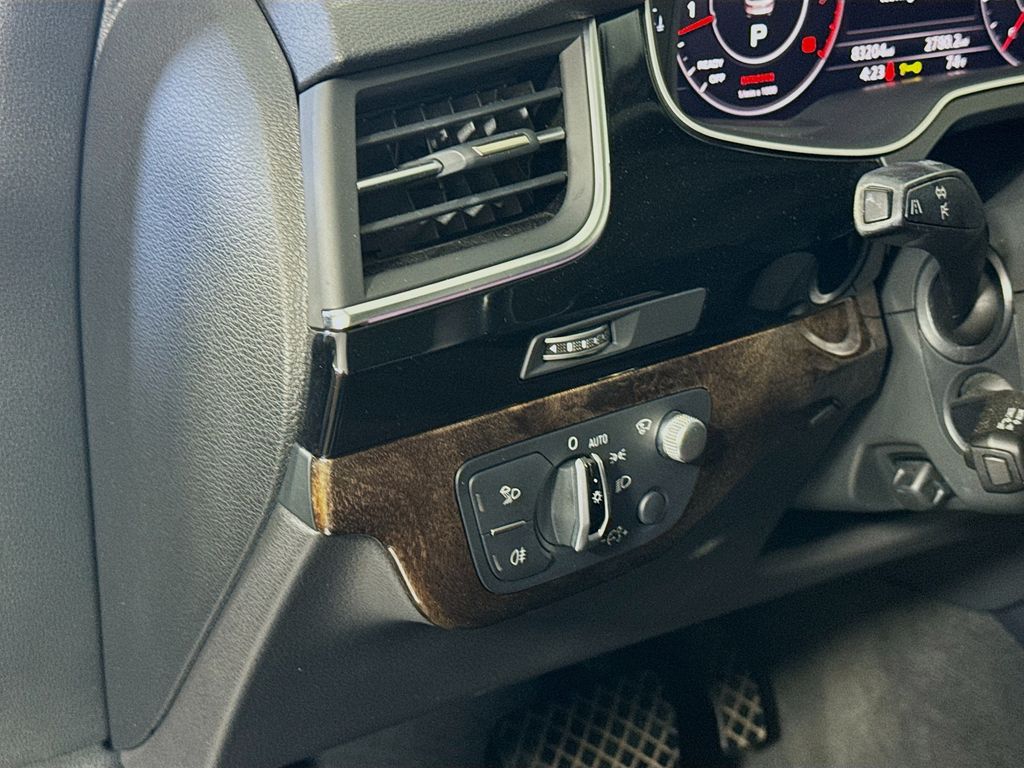 2017 Audi Q7 3.0T Prestige photo 10