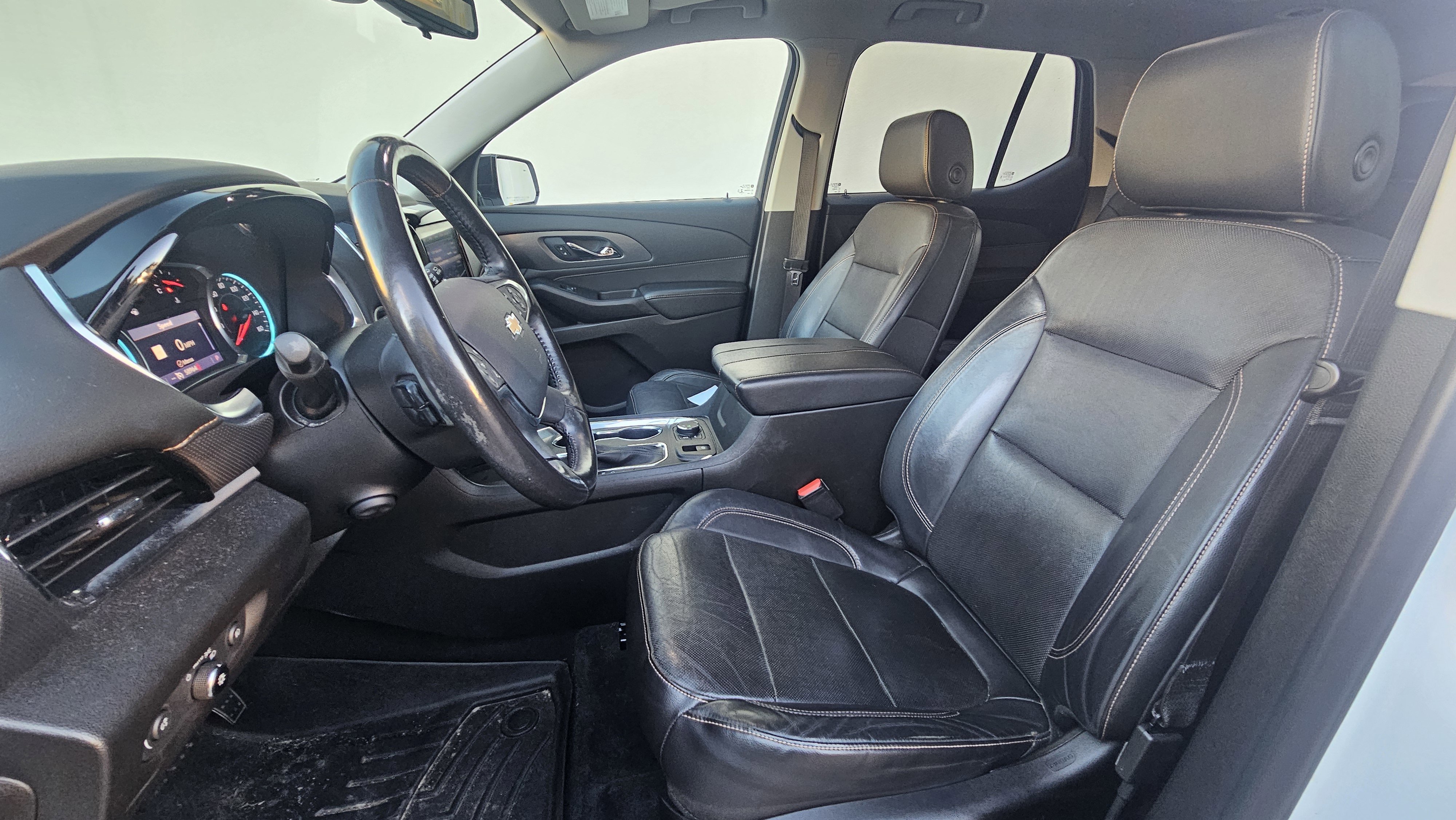 2021 Chevrolet Traverse Premier photo 4