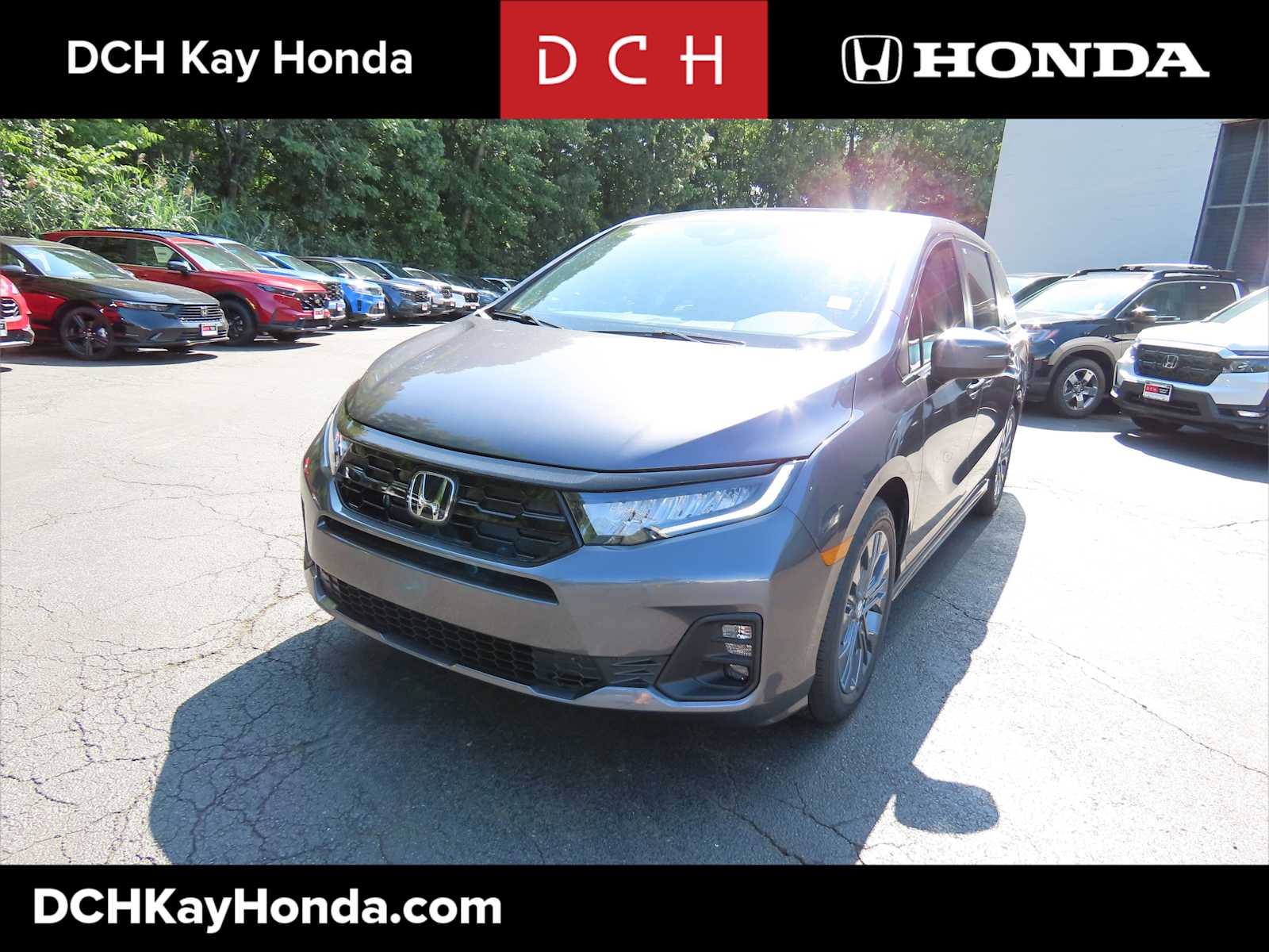 2026 Honda Odyssey Touring's photo