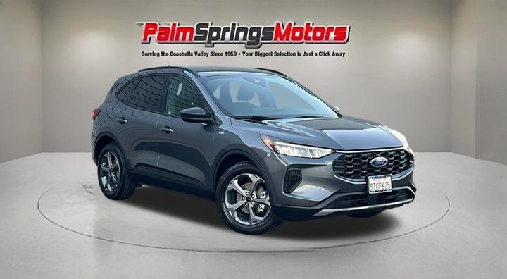 2025 Ford Escape ST-Line's photo