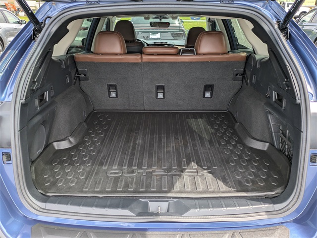 2020 Subaru Outback Touring XT photo 13