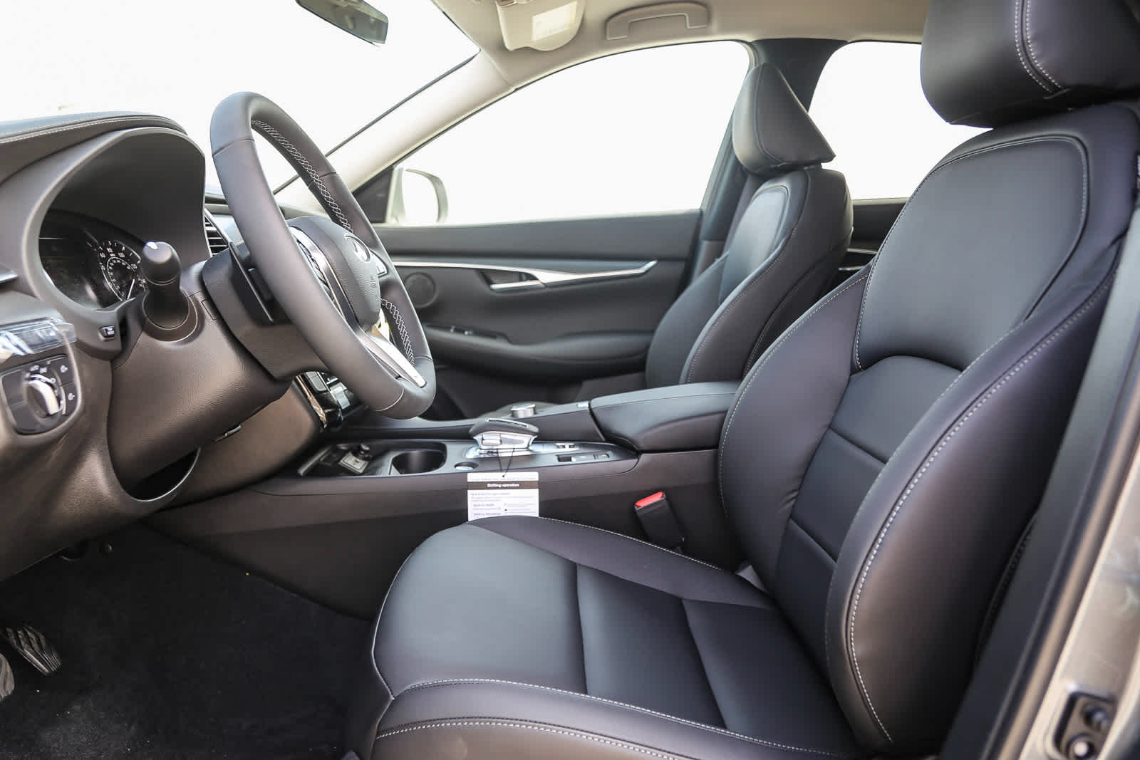 2025 Infiniti QX50 PURE AWD photo 19